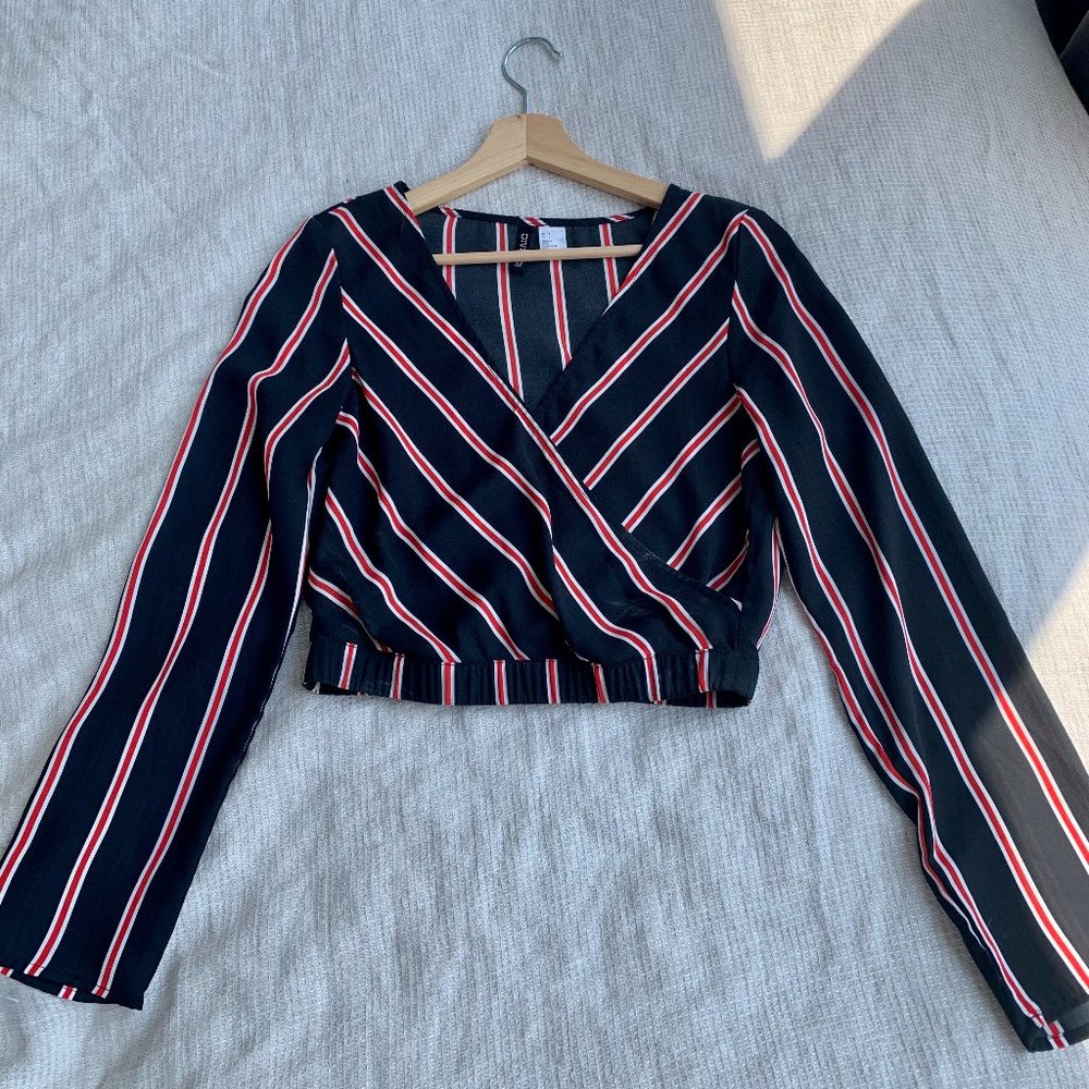 H&M Black Striped Long Sleeve Crop Top